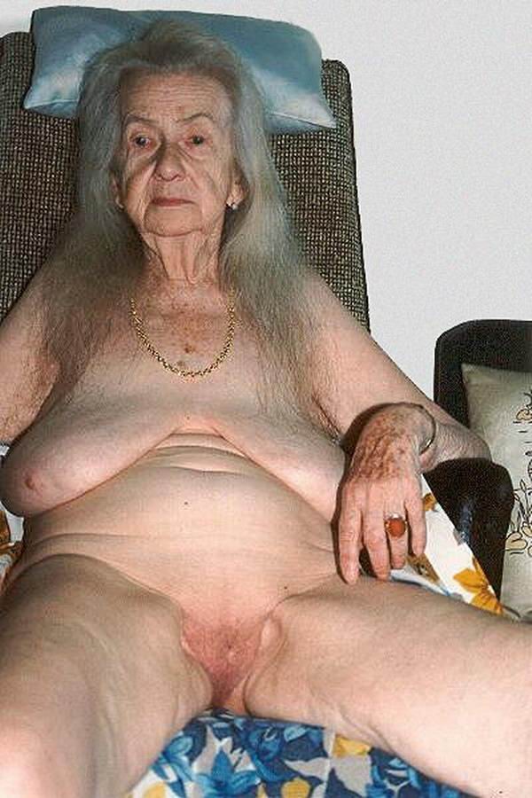 Old women pussy photo