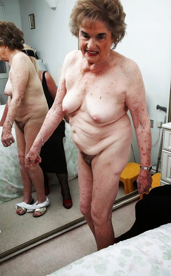 Granny nude picture