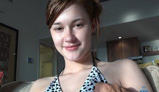 Honkong shaved fuck 7 guys her mouth