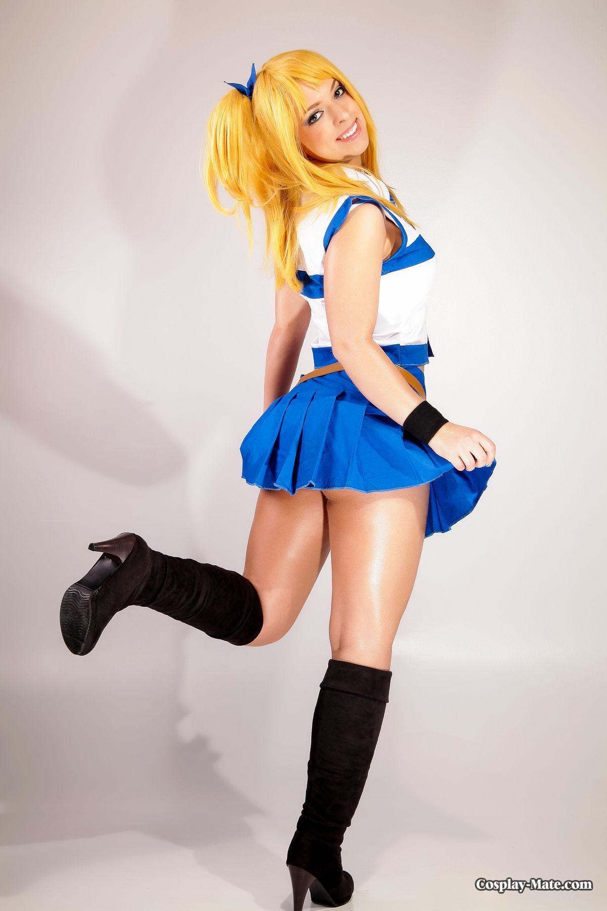 Lucy heartfilia cosplay