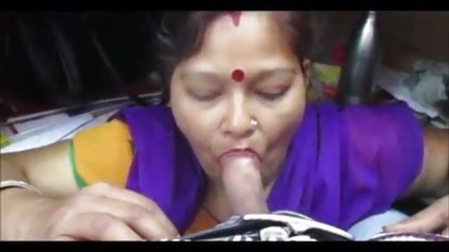 Desi indian giving blowjob