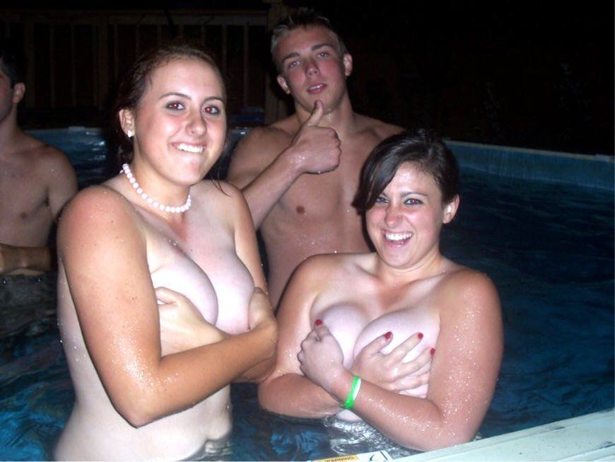 Naked teens skinny dipping pics