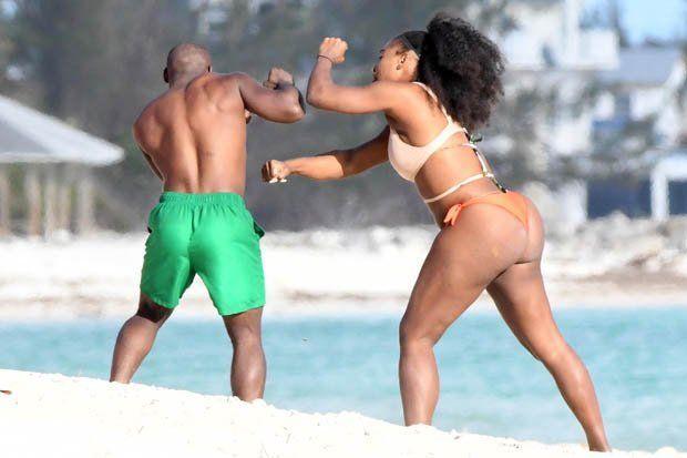 Stretch reccomend Ass big foot in pic serena showing thong williams