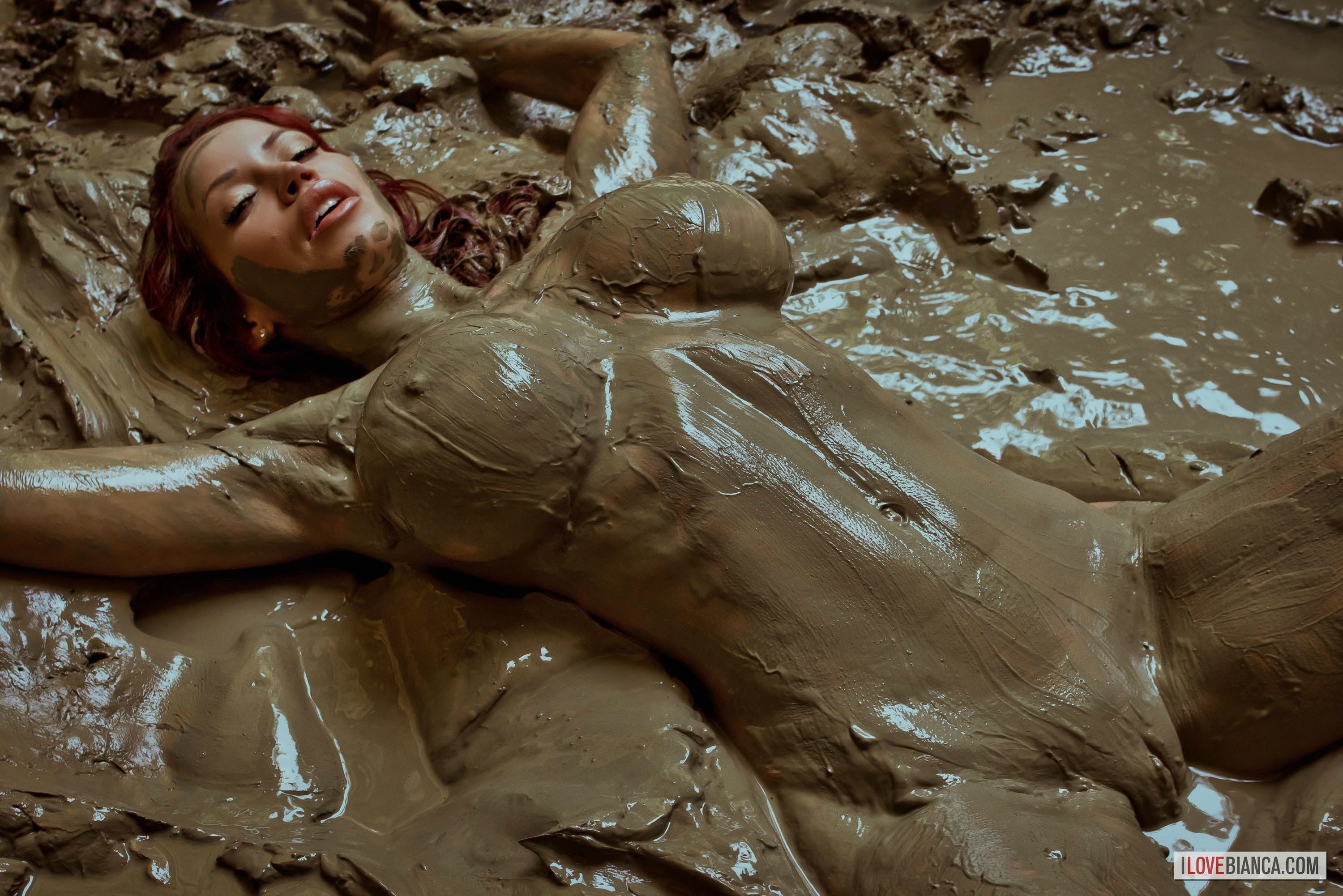 Naked women in mud tumblr - Real Naked Girls