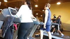 Egg T. reccomend candid gym ass